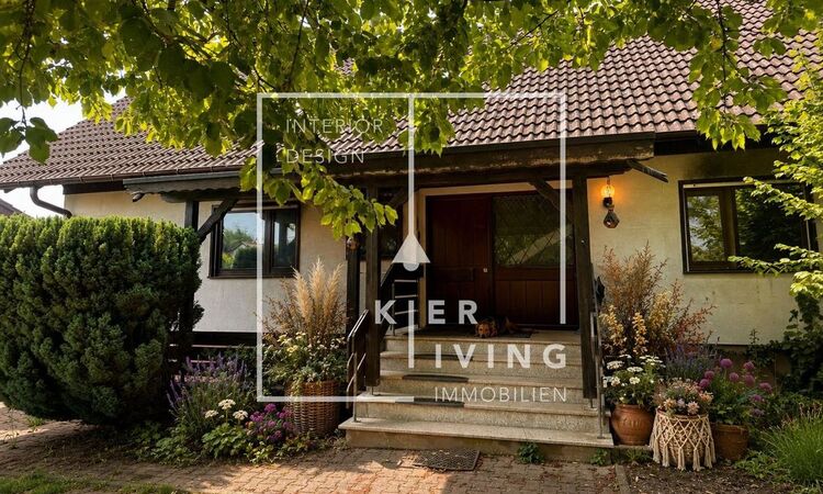 Neuberg Gro%C3%9Fzu%CC%88giges%20Familienhaus%20in%20idyllischer%20Feldrandlage