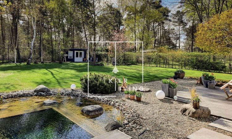 Exklusives%20Anwesen%20mit%20traumhaftem%20Grundst%C3%BCck%20in%20einer%20der%20begehrtesten%20Lagen%20Hanaus